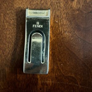 Fendi Money clíp
